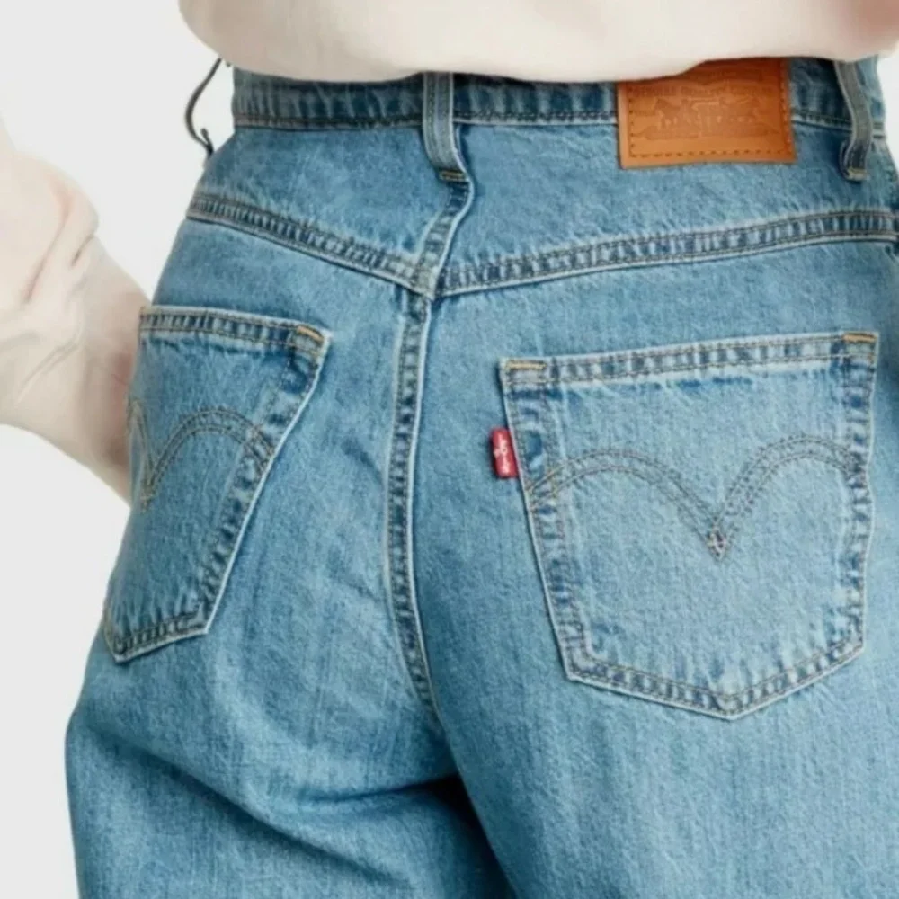 Levi’s New Big E Balloon 80’s Style‎ Jeans size 23